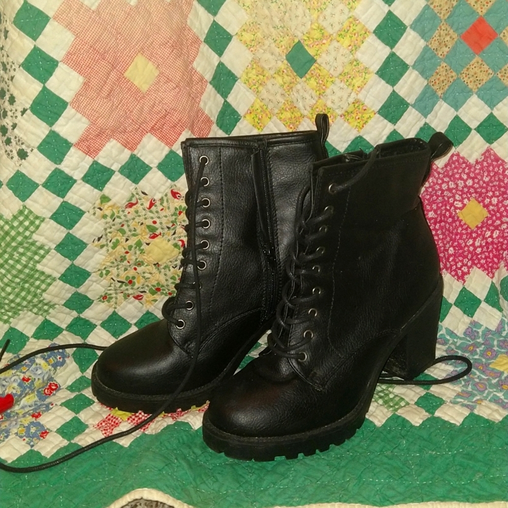 Black Heeled Combat Boots| Size 7.5